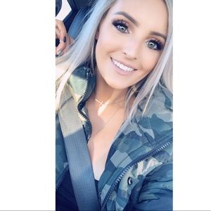Meet your Posher, Bre